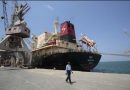 Akaryakıt yüklü iki gemi, Suud rejiminin tüm engellemelerine rağmen Yemen’in Hudeyde limanına demir attı